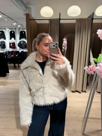 FQOYSTER FUR JACKET