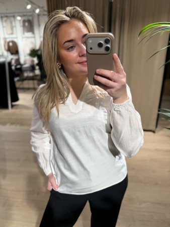 FQANTINA BLOUSE OFFWHITE