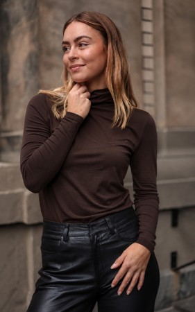 SLHANADI POLO MOLE